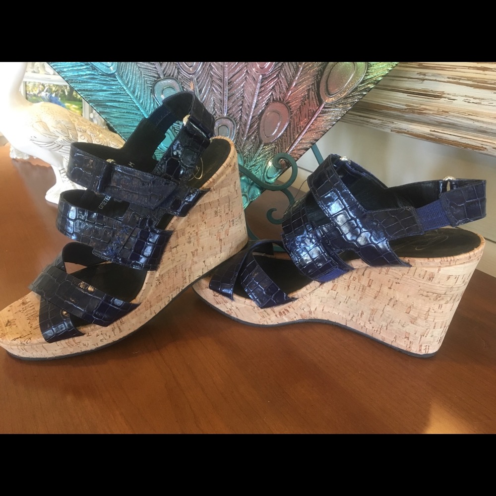 Donald J Pliner Gretel platform wedge sandals 9M